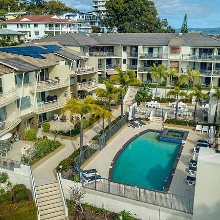 The Village Holiday Apartments At Burleigh Heads Gold Coast Extérieur photo