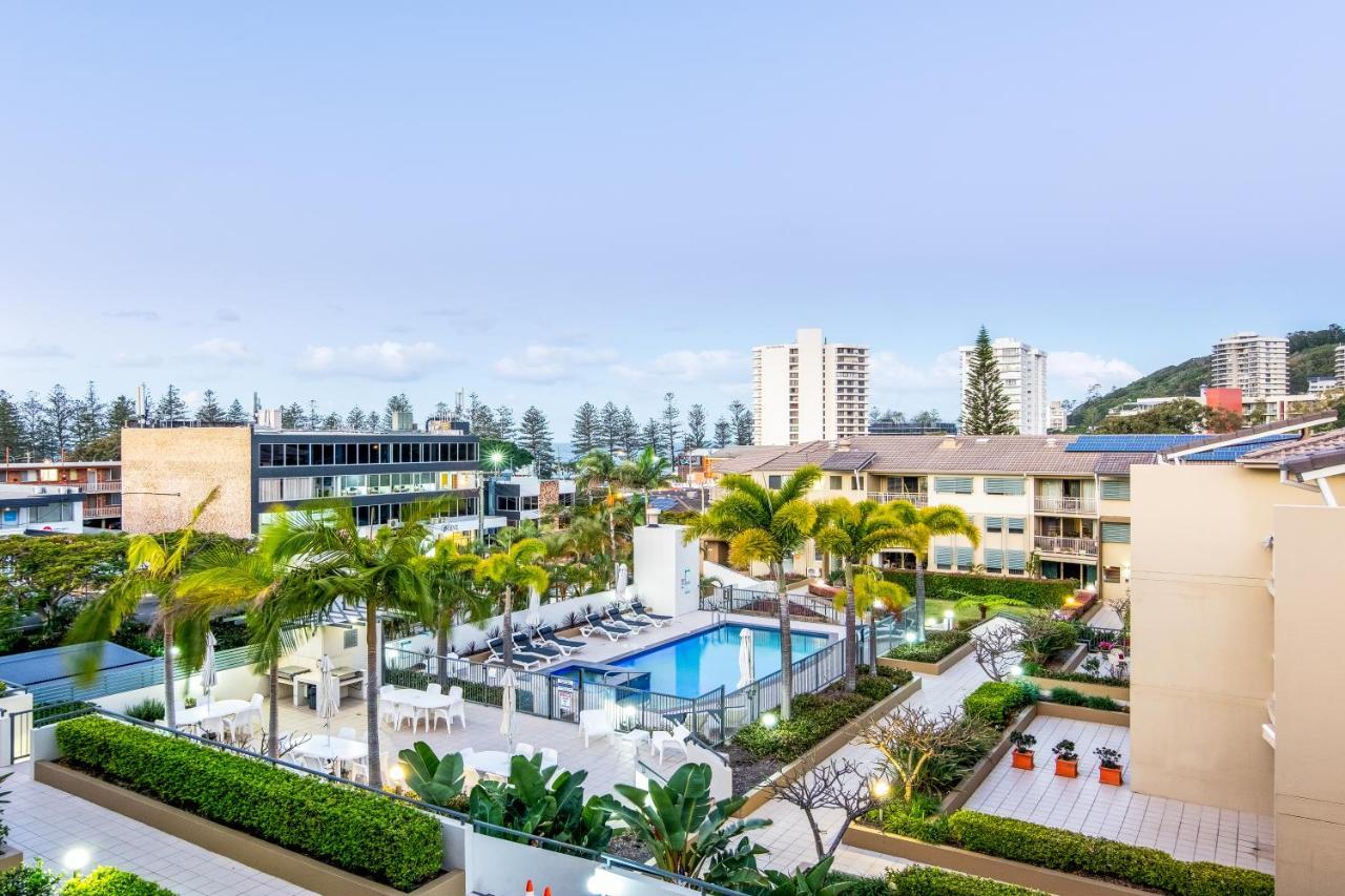 The Village Holiday Apartments At Burleigh Heads Gold Coast Extérieur photo