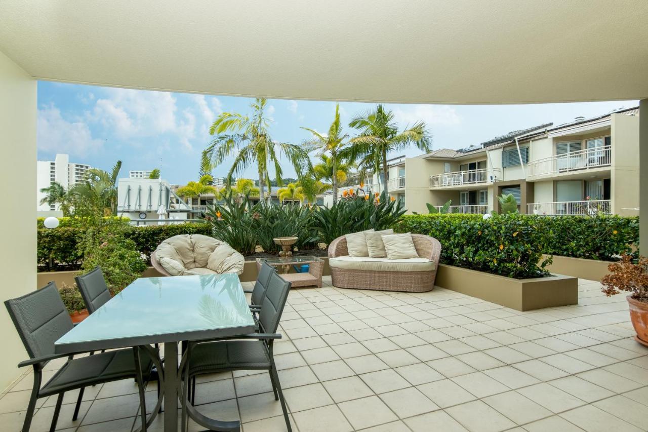 The Village Holiday Apartments At Burleigh Heads Gold Coast Extérieur photo